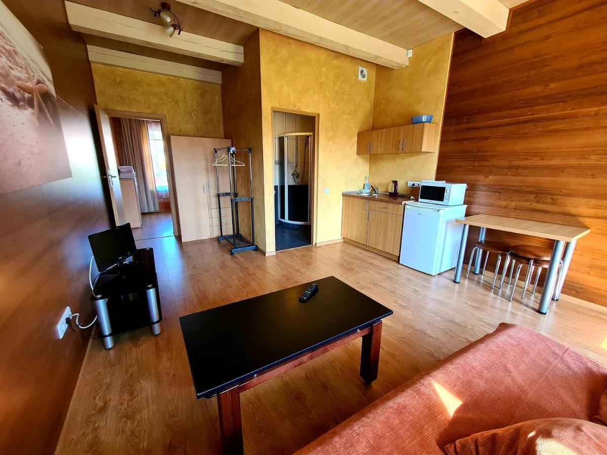 Pajurio Vingis Aparthotel Паланга Екстериор снимка